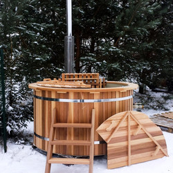 Red Cedar Royal Hot-Tub With Internal Furnace